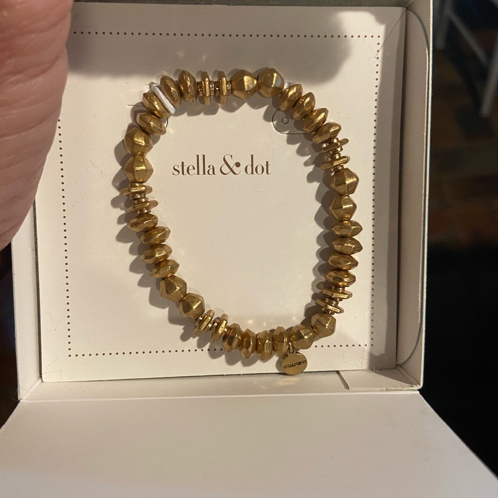 BRAND NEW SAMPLE -STELLA & DOT